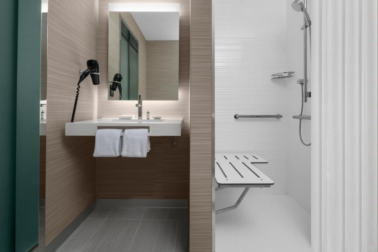 Ac Hotel By Marriott Miami Brickell Екстериор снимка
